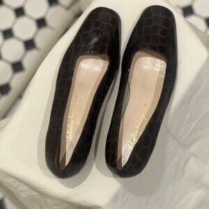 Salvatore Ferragamo Boutique Brown Croc Embossed Loafers Wedge Shoes Size 9 B
